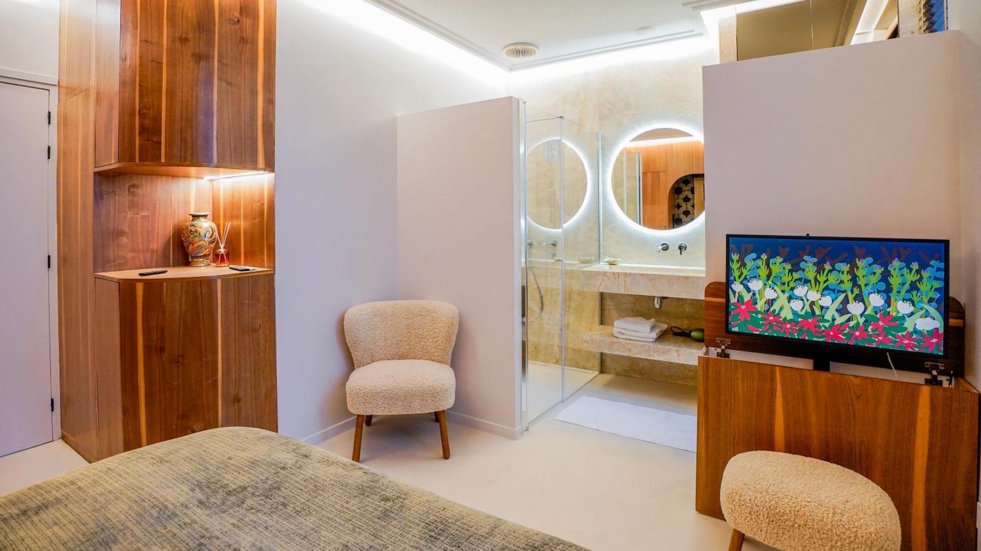 Apartment Refined Elegance In Paris