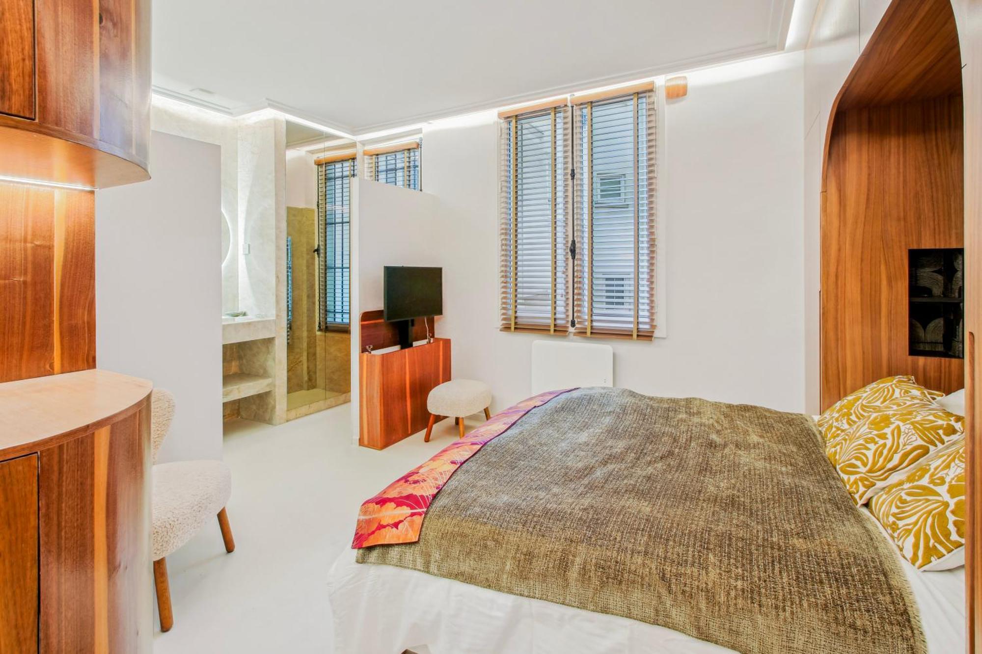 Refined Elegance In *