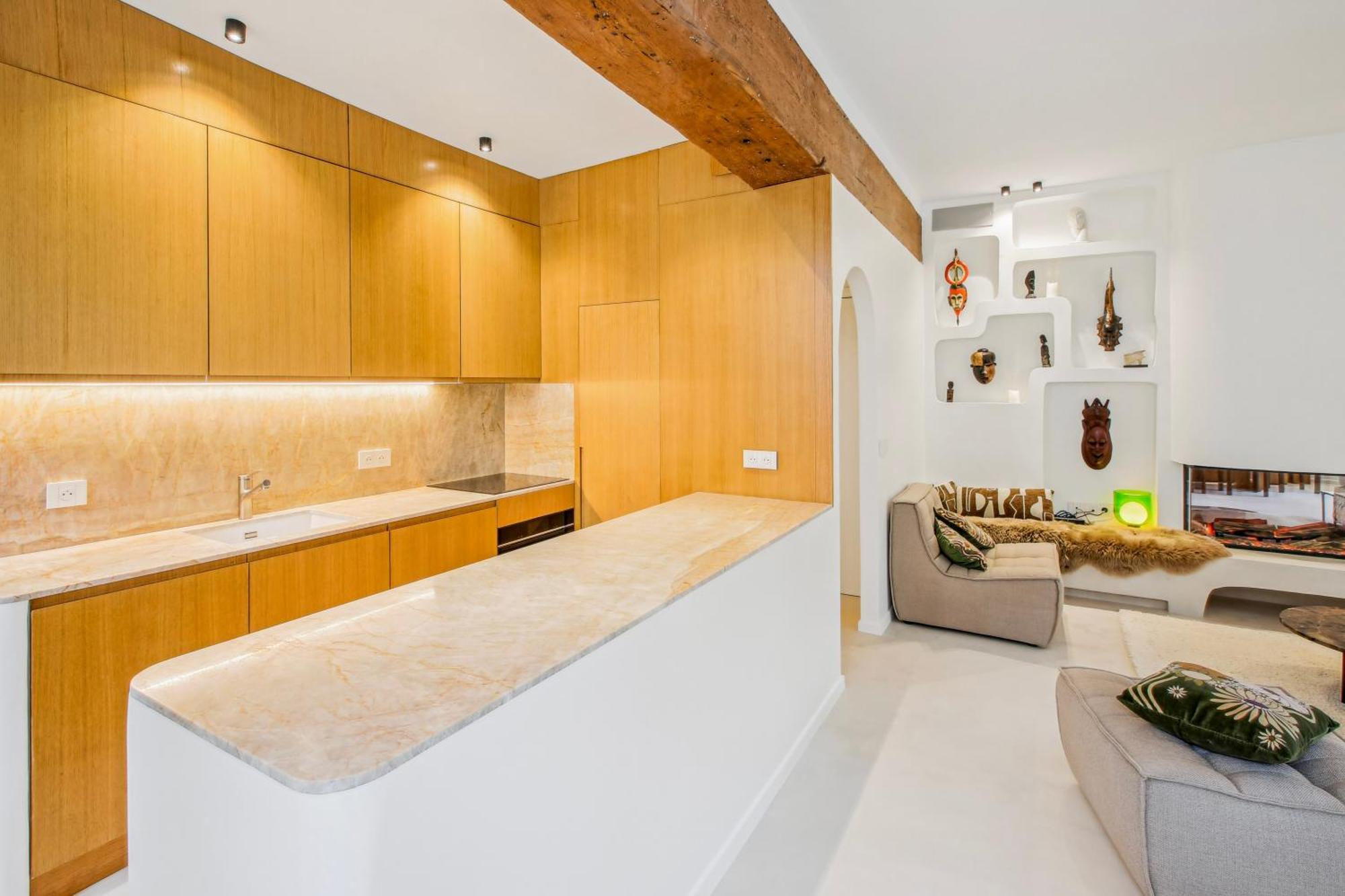 Refined Elegance In Apartment
